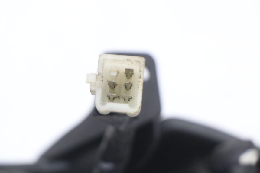 photo de ACHTERLICHT PEUGEOT STREETZONE I 2T 50 (2018 - 2020) - Staat van het oppervlak