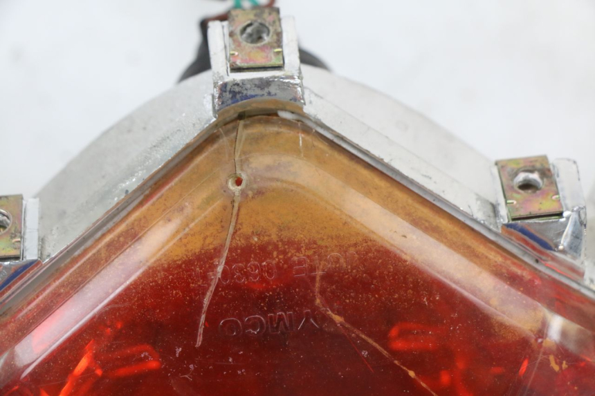 photo de ACHTERLICHT KYMCO SUPER 8 4T 50 (2018 - 2020) - Bevestigingspunten