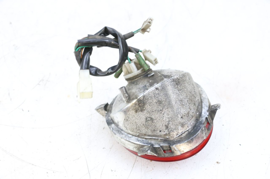 photo de ACHTERLICHT NECO TEMPO 4T 50 (2022 - 2026) - Bevestigingspunten