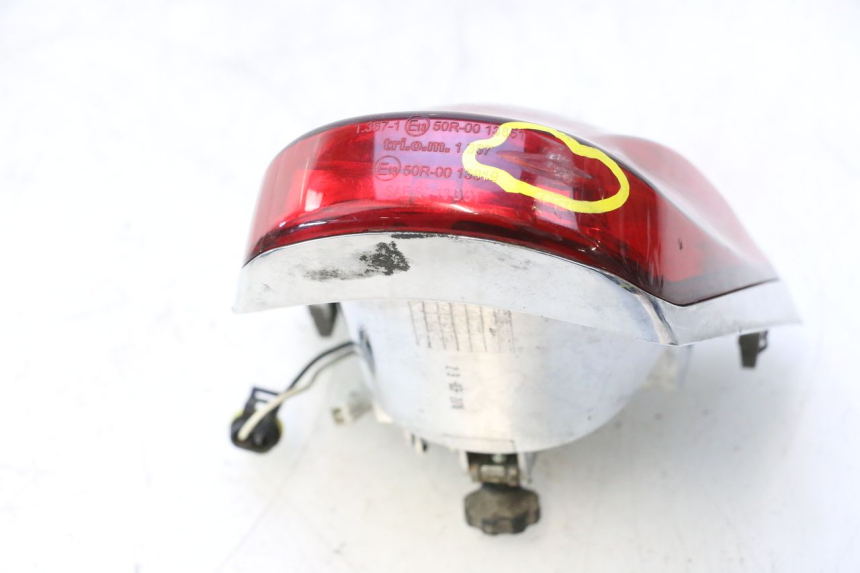 photo de ACHTERLICHT PIAGGIO VESPA PRIMAVERA 2T 50 (2013 - 2018) - Aanvullende foto