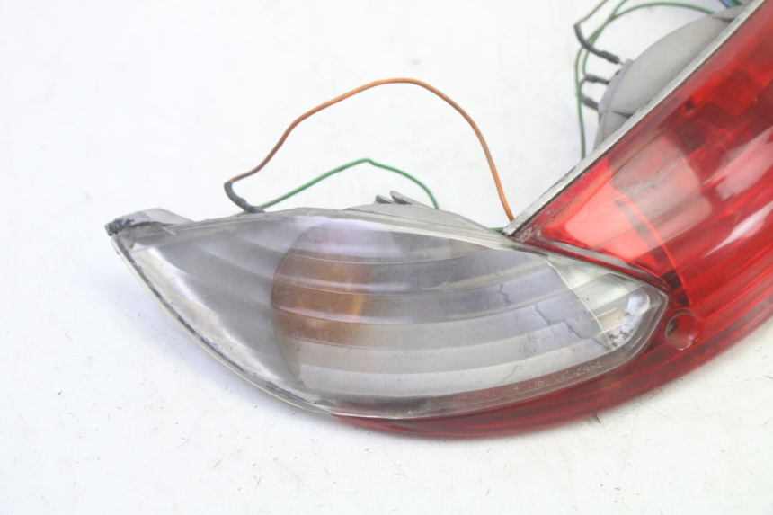 photo de ACHTERLICHT PEUGEOT VIVACITY 100 (1999 - 2008) - Zoom op gebruiksstaat