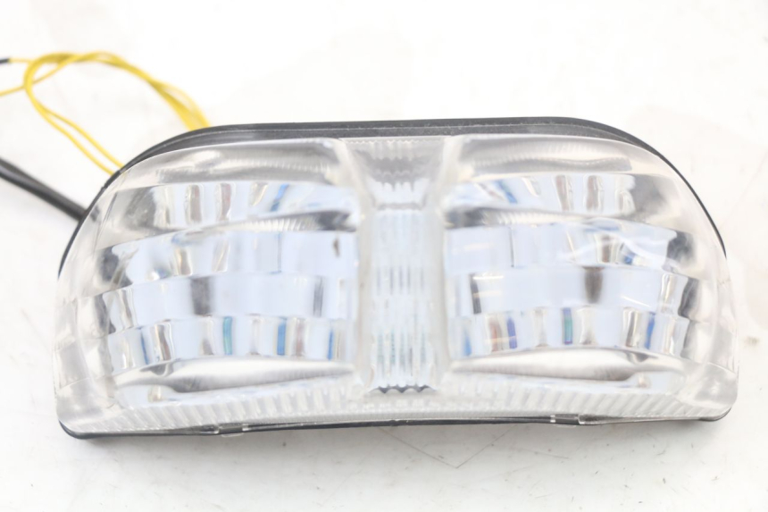 photo de ACHTERLICHT YAMAHA FZ1 FAZER 1000 (2007 - 2009) - Andere kijkhoek