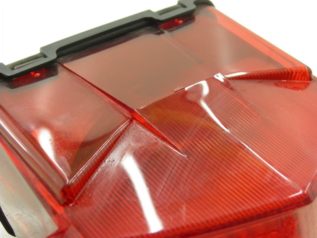 photo de ACHTERLICHT YAMAHA TDM 900 (2004 - 2006) - Staat van het oppervlak