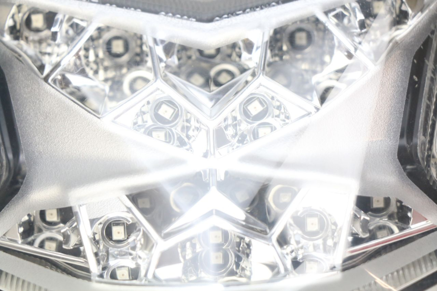 photo de ACHTERLICHT KAWASAKI Z 650 (2016 - 2019) - Bevestigingspunten