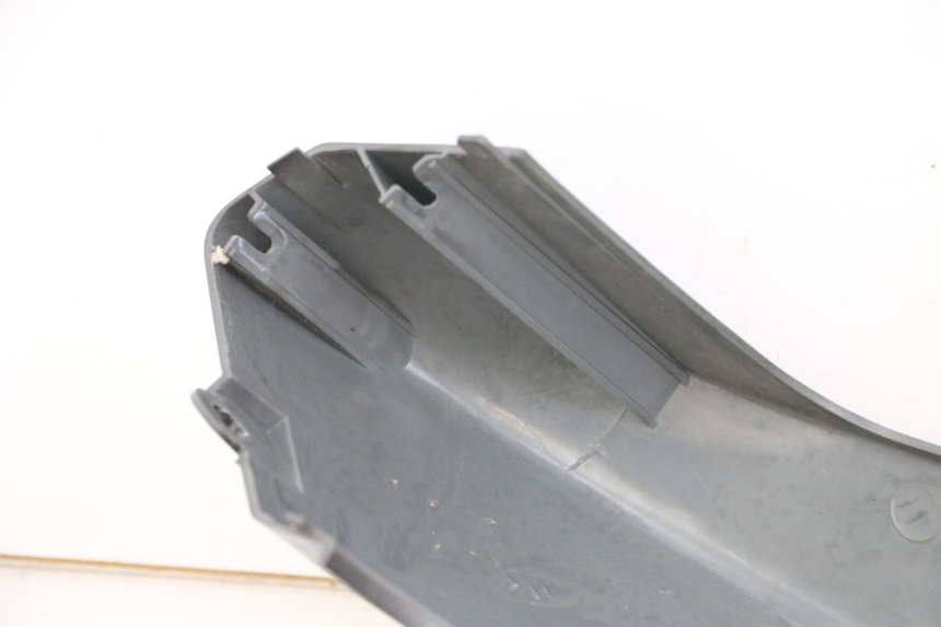 photo de RECHTER ACHTERZIJDE DAELIM A-FOUR 2T 50 (2005 - 2012) - Zoom op gebruiksstaat