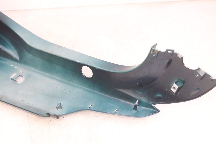 photo de RECHTER ACHTERZIJDE KYMCO AGILITY 16+ 4T 50 (2018 - 2023) - Andere kijkhoek