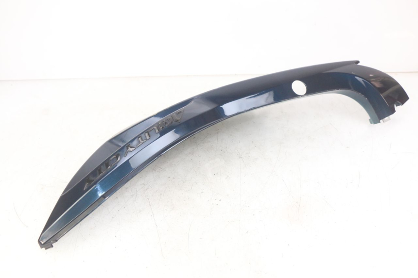 photo de RECHTER ACHTERZIJDE KYMCO AGILITY 16+ 4T 50 (2018 - 2023) - Bevestigingspunten