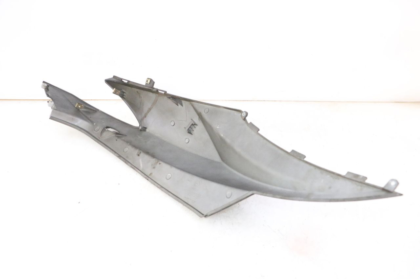 photo de RECHTER ACHTERZIJDE KYMCO AGILITY NAKED RENOUVO 2T 50 (2011 - 2018) - Zoom op gebruiksstaat