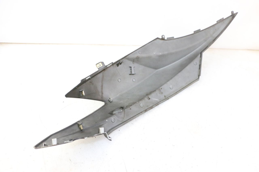 photo de RECHTER ACHTERZIJDE KYMCO AGILITY NAKED RENOUVO 2T 50 (2011 - 2018) - Andere kijkhoek