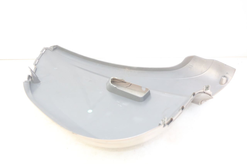 photo de RECHTER ACHTERZIJDE ECCITY ARTELEC 670 1 (2013 - 2017) - Detail van het onderdeel