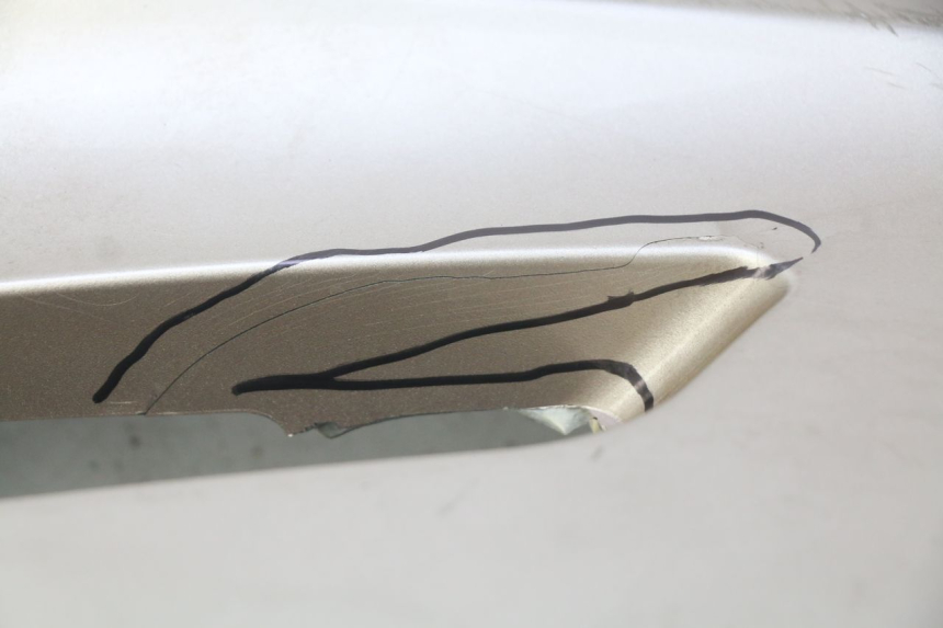 photo de RECHTER ACHTERZIJDE ECCITY ARTELEC 670 1 (2013 - 2017) - Gecontroleerd onderdeel