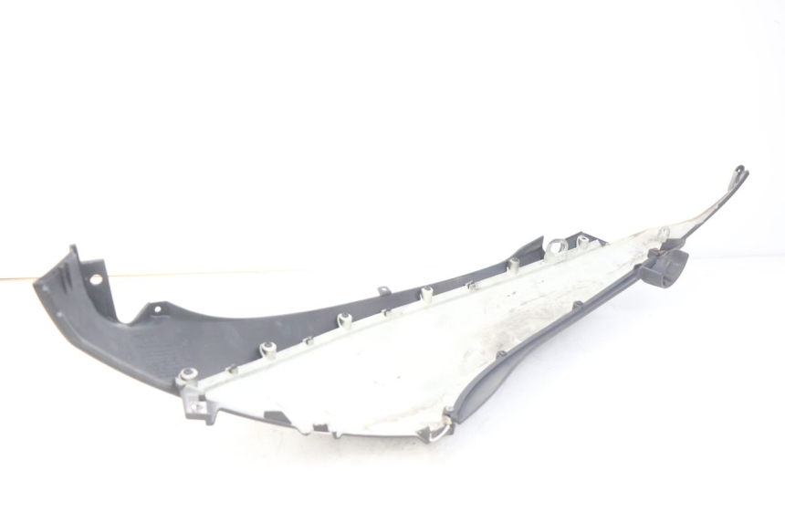 photo de RECHTER ACHTERZIJDE PIAGGIO BEVERLY 125 (2010 - 2015) - Technische close-up