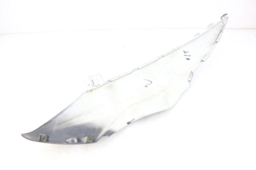 photo de RECHTER ACHTERZIJDE BAOTIAN BT 49 QT-9 50 (2006 - 2010) - Detail van het onderdeel