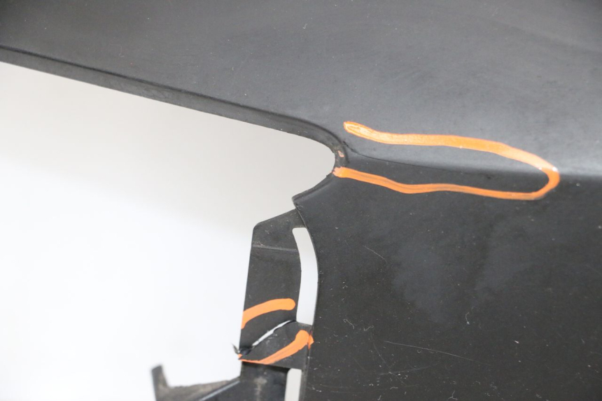 photo de RECHTER ACHTERZIJDE SUZUKI BURGMAN 125 (2007 - 2014) - Detail van het onderdeel