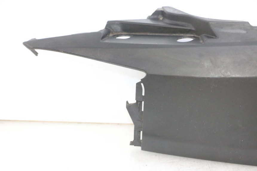 photo de RECHTER ACHTERZIJDE SUZUKI BURGMAN 125 (2007 - 2014) - Focus op structuur