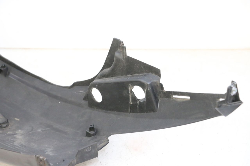 photo de RECHTER ACHTERZIJDE SUZUKI BURGMAN 125 (2007 - 2014) - Bevestigingspunten