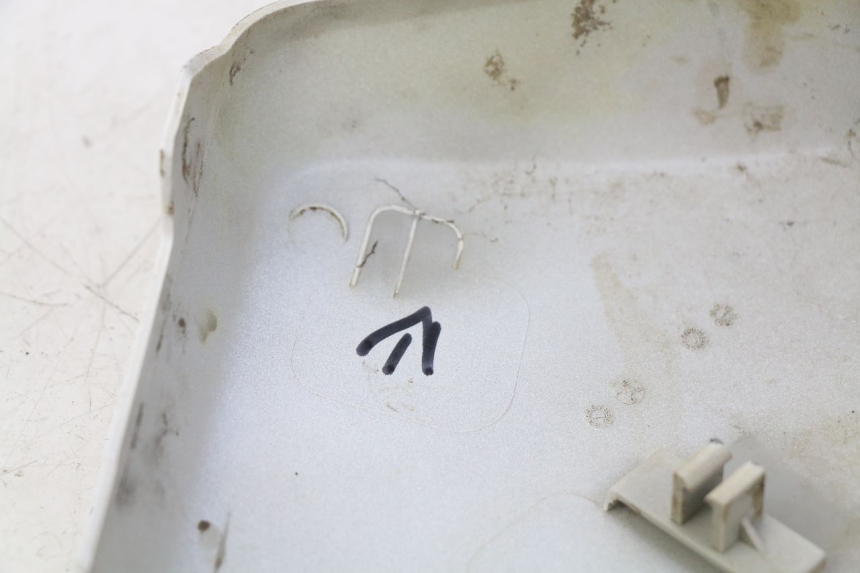 photo de RECHTER ACHTERZIJDE YAMAHA BW'S BWS 125 (2010 - 2013) - Detail van het onderdeel