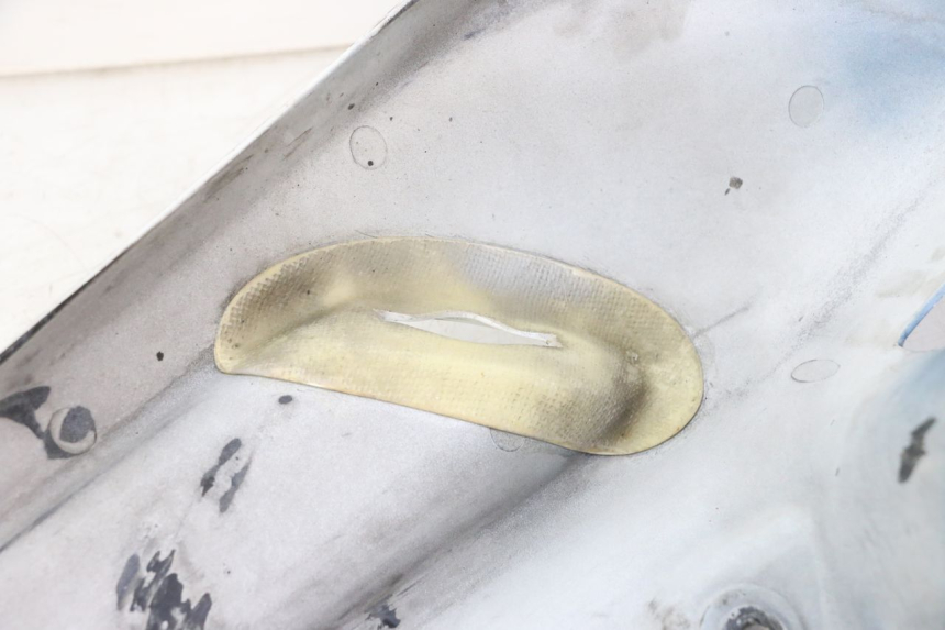 photo de RECHTER ACHTERZIJDE HONDA CBR RR FIREBLADE 900 (1992 - 1994) - Staat van het oppervlak