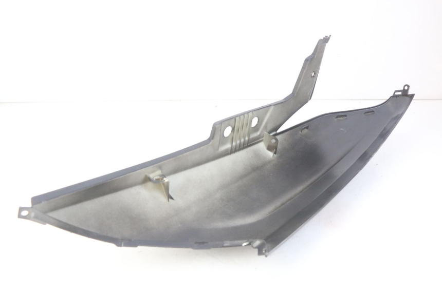 photo de RECHTER ACHTERZIJDE PEUGEOT CITYSTAR 125 (2011 - 2017) - Bevestigingspunten