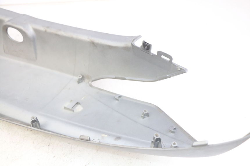 photo de RECHTER ACHTERZIJDE KYMCO DOWNTOWN ABS 125 (2015 - 2017) - Bevestigingspunten