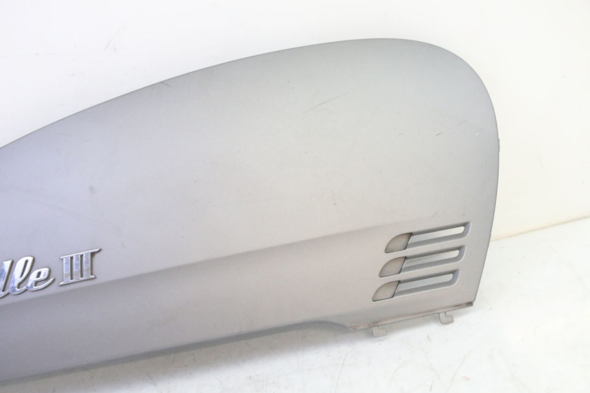 photo de RECHTER ACHTERZIJDE SYM FIDDLE 3 III 125 (2014 - 2020) - Zoom op gebruiksstaat