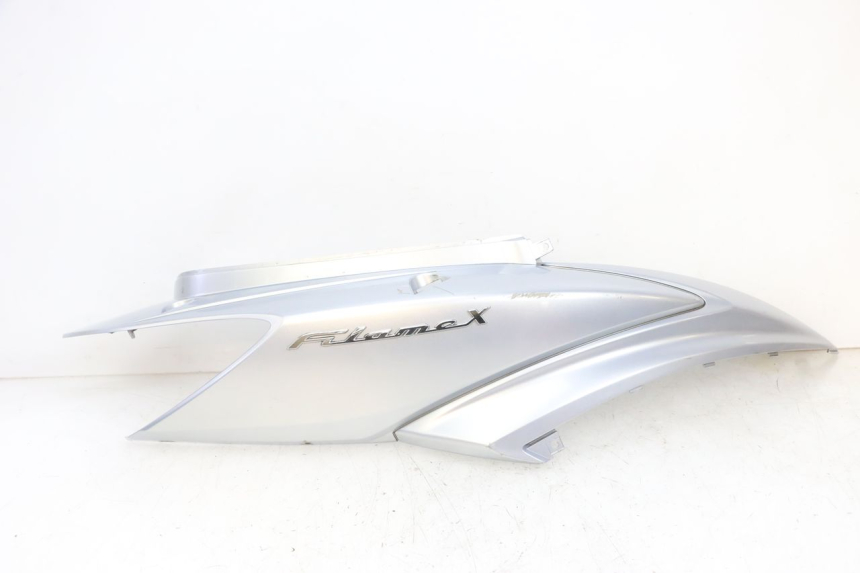 photo de RECHTER ACHTERZIJDE MBK FLAME X 125 (2007 - 2016) - Hoofdaanzicht