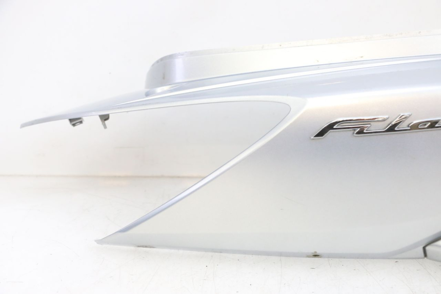 photo de RECHTER ACHTERZIJDE MBK FLAME X 125 (2007 - 2016) - Visuele inspectie