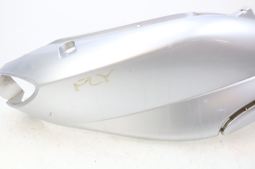 photo de RECHTER ACHTERZIJDE PIAGGIO FLY 100 (2006 - 2010) - Detail van het onderdeel