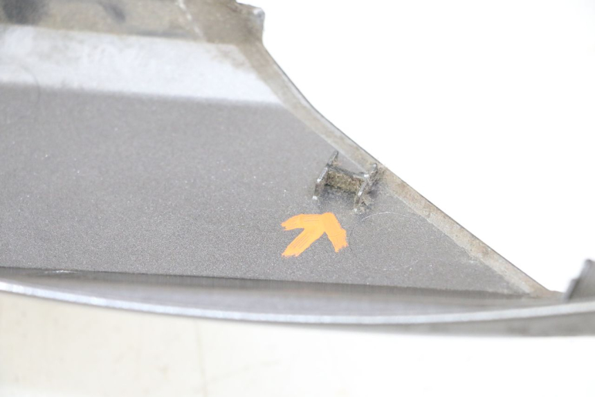 photo de RECHTER ACHTERZIJDE HONDA FORZA ABS 300 (2013 - 2017) - Detail van het onderdeel