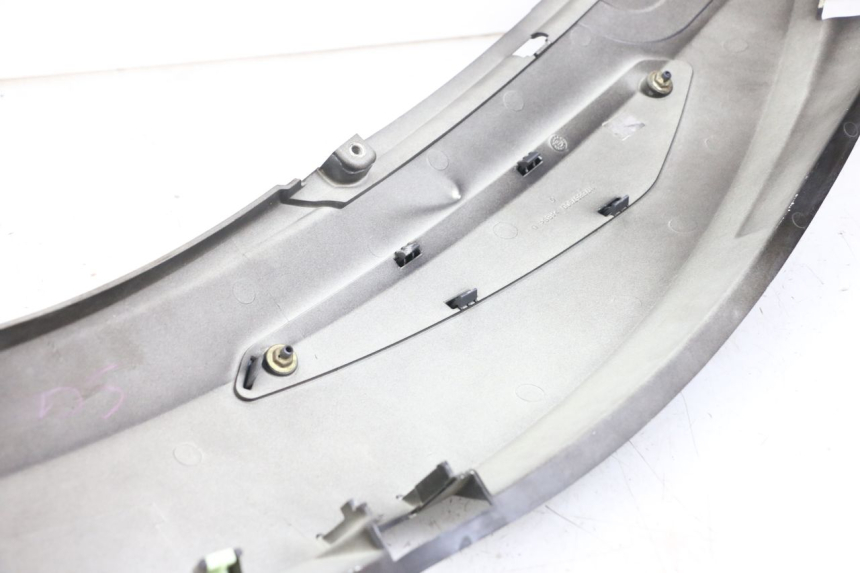 photo de RECHTER ACHTERZIJDE PEUGEOT GEOPOLIS RS 125 (2007 - 2009) - Bevestigingspunten