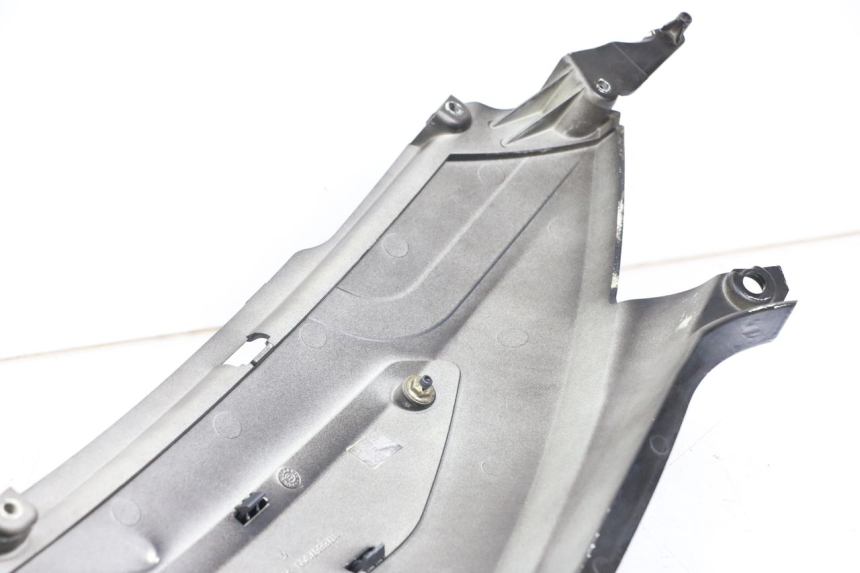 photo de RECHTER ACHTERZIJDE PEUGEOT GEOPOLIS RS 125 (2007 - 2009) - Staat van het oppervlak