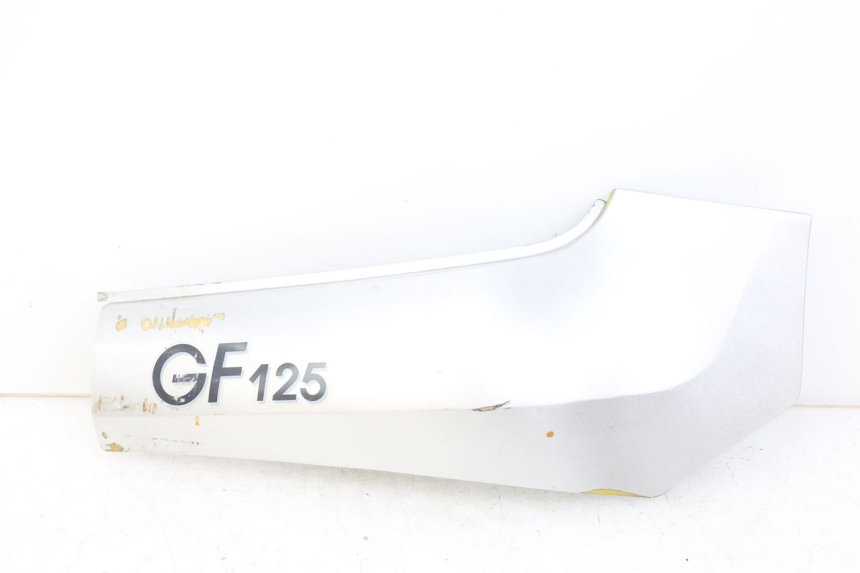 photo de RECHTER ACHTERZIJDE HYOSUNG GF 125 (2001 - 2005) - Hoofdaanzicht