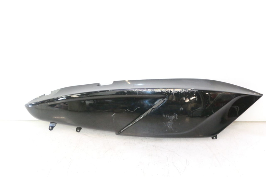photo de RECHTER ACHTERFLANK GILERA GP 800 (2007 - 2013) - Hoofdaanzicht