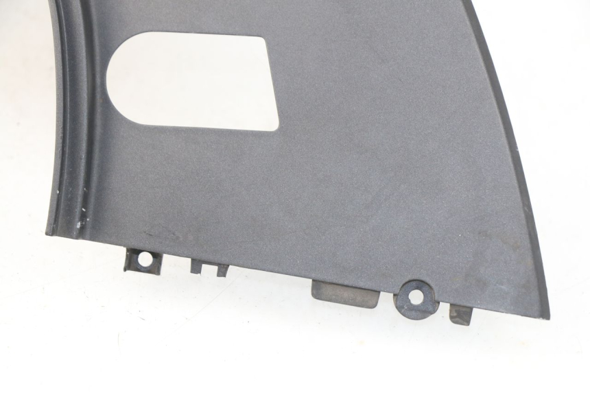 photo de RECHTER ACHTERZIJDE SYM GTS EFI ABS 125 (2012 - 2016) - Bevestigingspunten