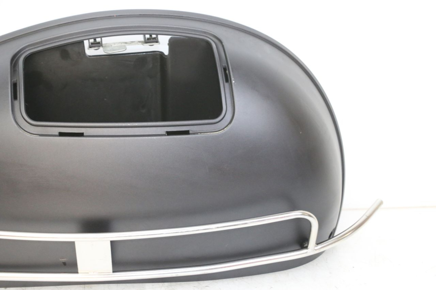 photo de RECHTER ACHTERZIJDE JM MOTORS VX 125 (2022 - 2025) - Bevestigingspunten