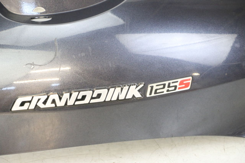 photo de RECHTER ACHTERZIJDE KYMCO GRAND DINK 125 (2008 - 2014) - Kenmerkende details