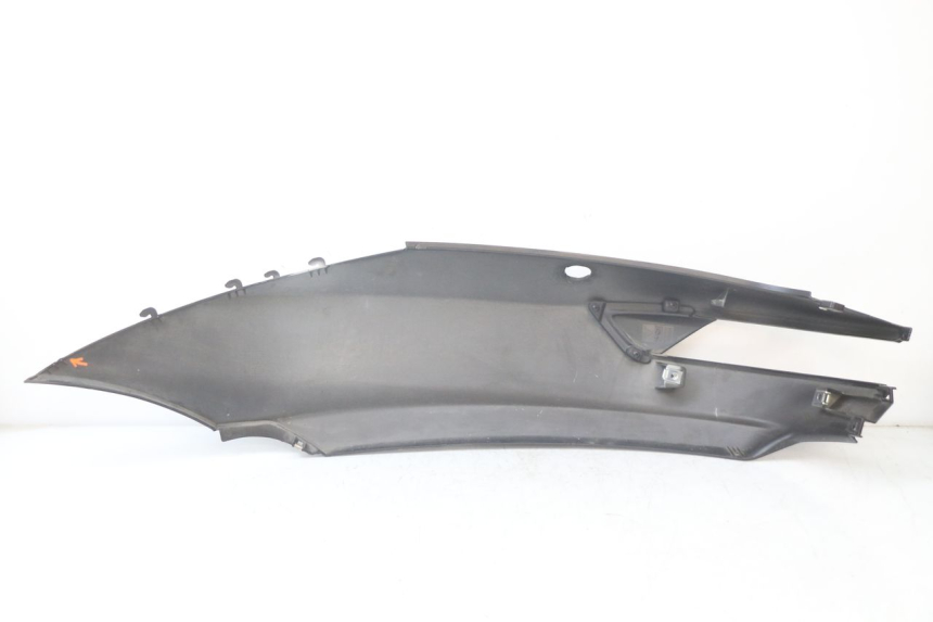 photo de RECHTER ACHTERZIJDE PIAGGIO MP3 HPE 350 (2018 - 2020) - Bevestigingspunten