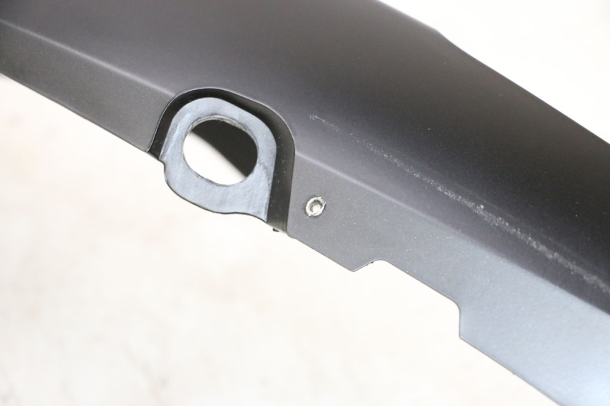 photo de RECHTER ACHTERZIJDE PIAGGIO MP3 HPE 300 (2019 - 2026) - Bevestigingspunten