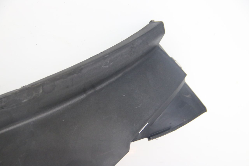 photo de RECHTER ACHTERZIJDE PIAGGIO MP3 125 (2006 - 2014) - Detail van het onderdeel