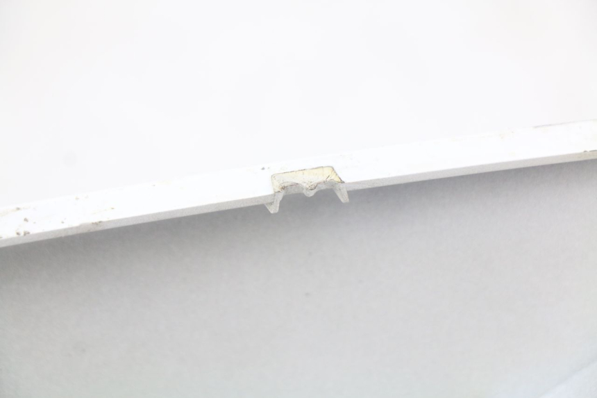 photo de RECHTER ACHTERZIJDE SYM ORBIT III 3 4T 50 (2018 - 2021) - Zoom op gebruiksstaat