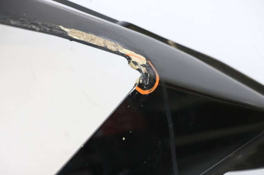 photo de RECHTER ACHTERZIJDE PEUGEOT SATELIS COMPRESSOR K15 125 (2006 - 2009) - Visuele inspectie