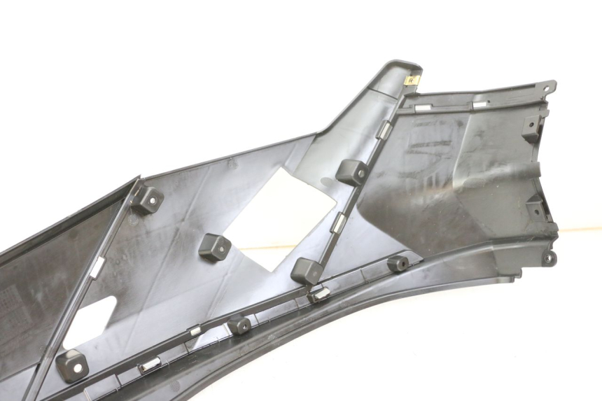 photo de RECHTER ACHTERZIJDE PEUGEOT TWEET 4T 50 (2023 - 2025) - Technische close-up