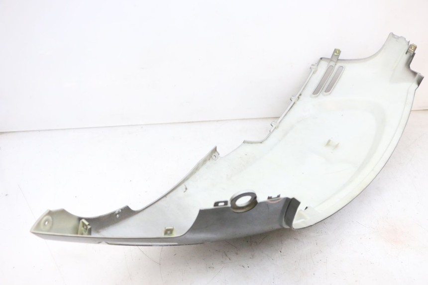 photo de RECHTER ACHTERZIJDE EFUN PUSA 1 - Detail van het onderdeel