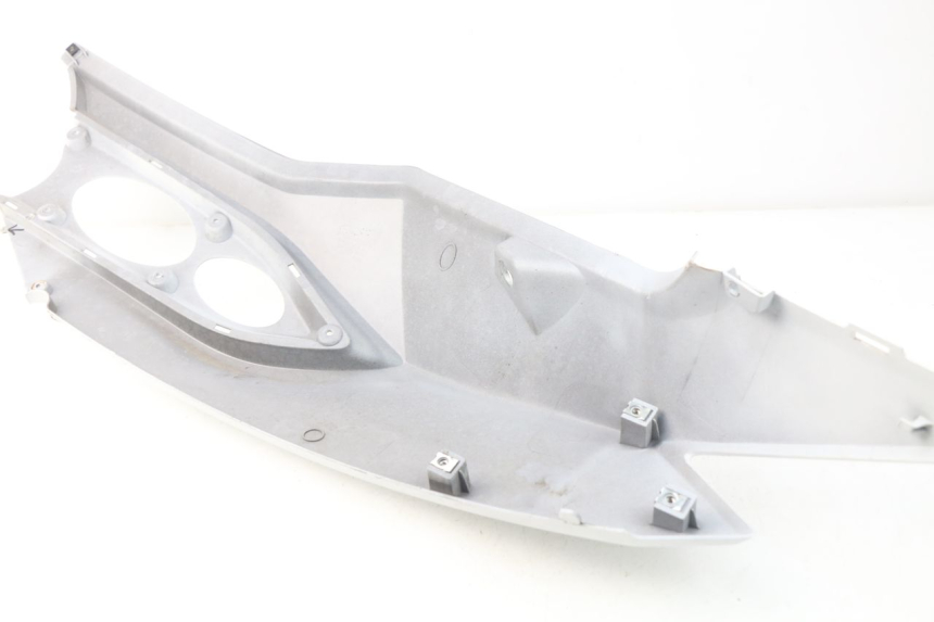 photo de RECHTER ACHTERZIJDE DAELIM S3 125 (2010 - 2017) - Detail van het onderdeel