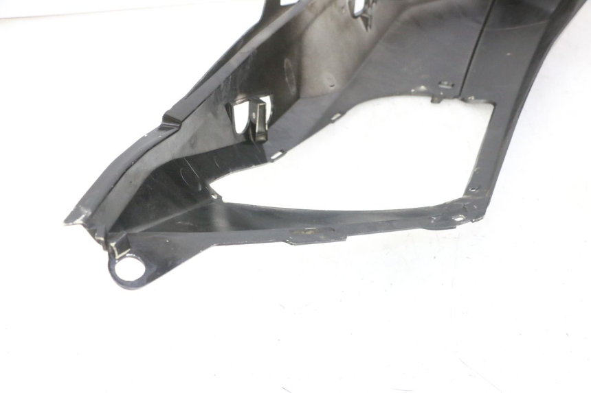 photo de RECHTER ACHTERZIJDE PEUGEOT SATELIS COMPRESSOR K15 125 (2006 - 2009) - Zoom op gebruiksstaat