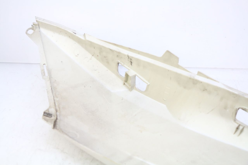 photo de RECHTER ACHTERZIJDE PEUGEOT SATELIS 125 (2010 - 2012) - Andere kijkhoek