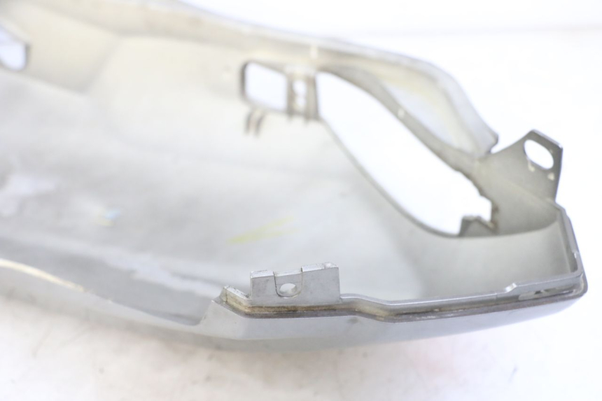 photo de RECHTER ACHTERZIJDE PEUGEOT SATELIS 125 (2013 - 2018) - Zoom op gebruiksstaat