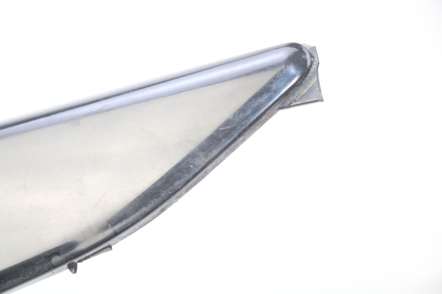 photo de RECHTER ACHTERZIJDE SUZUKI SIXTEEN 125 (2008 - 2010) - Andere kijkhoek