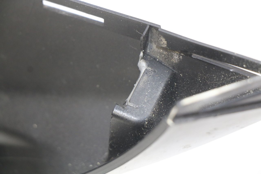 photo de RECHTER ACHTERZIJDE SUZUKI SIXTEEN 125 (2008 - 2010) - Bevestigingspunten