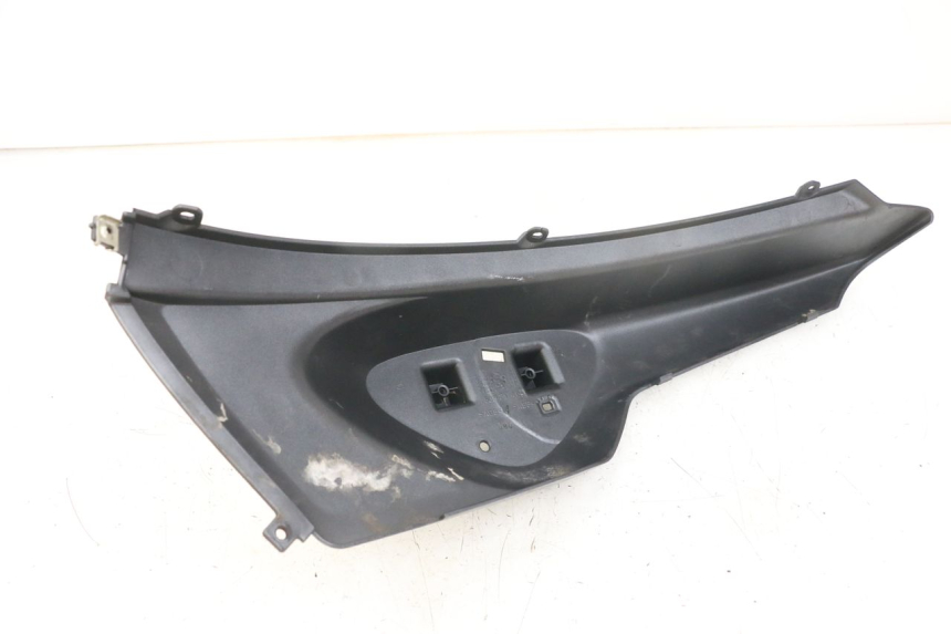 photo de RECHTER ACHTERZIJDE MBK STUNT NAKED 50 (2004 - 2018) - Zoom op gebruiksstaat